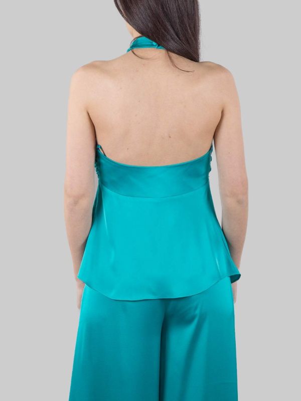 GREEN TOP IN FLUID SATIN WITH CLOSURE AT THE NECK