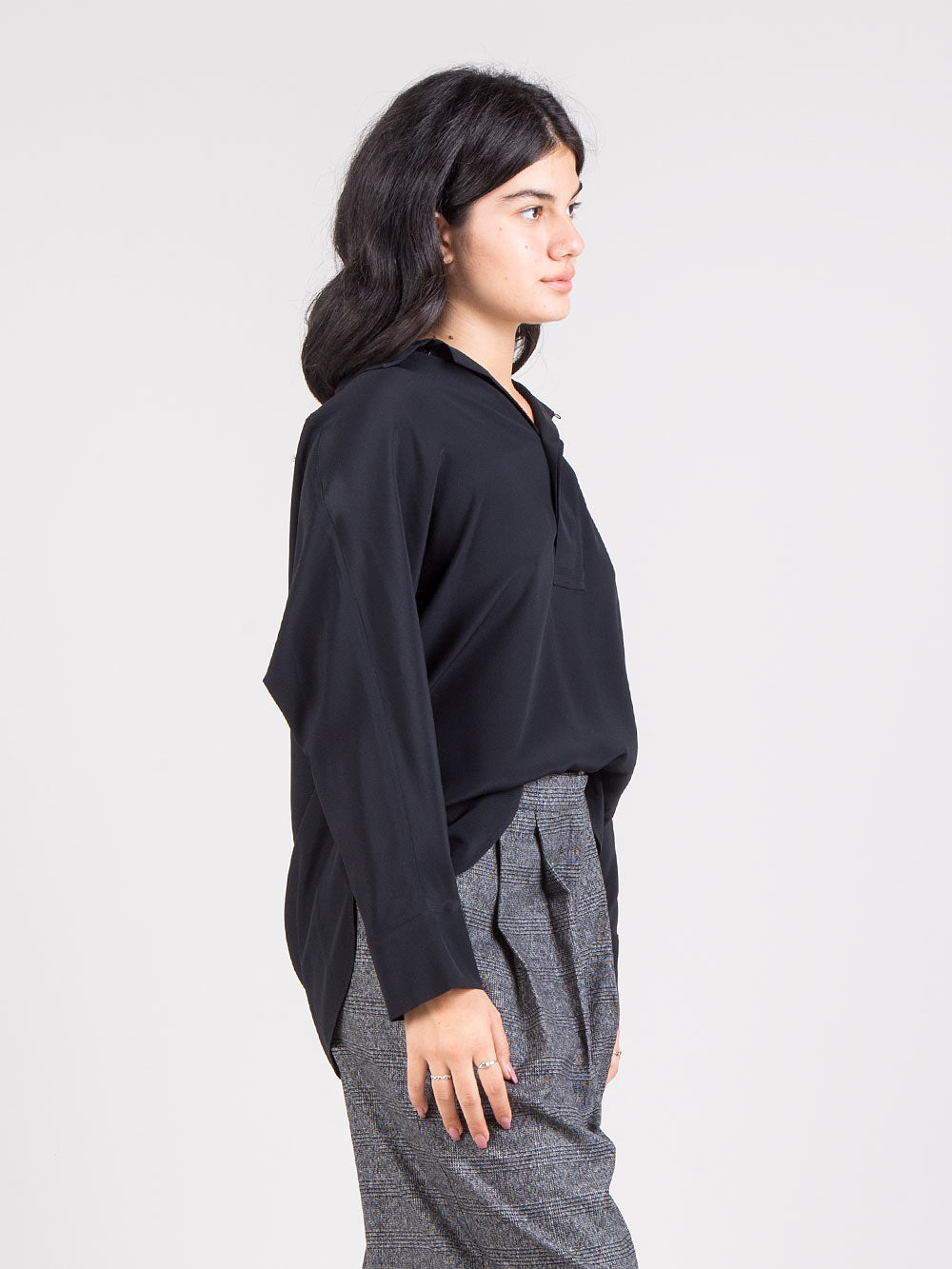 Blouse with drawstring